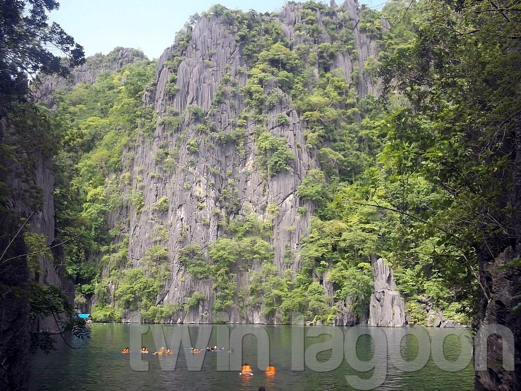 twin-lagoon-coron-03