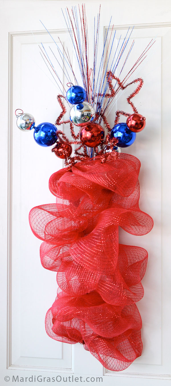 Patriotic Fire Cracker Deco Mesh Wreath | Red, White, and Blue- Tutorial by MardiGrasOutlet.com