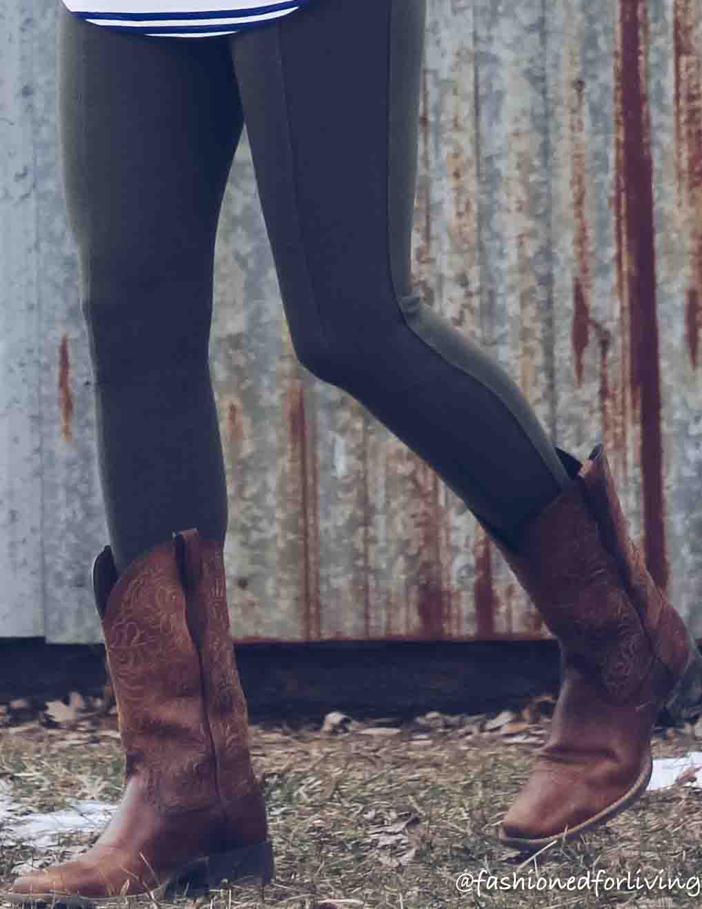 cowboy boots outfit with leggings