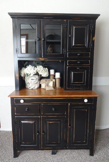  , we see these antique cabinets all the time on Kijiji or Craigslist