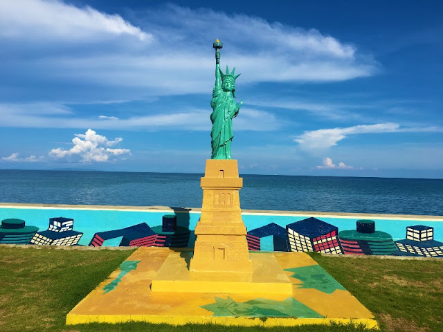 Statue of Liberty at Sands Gateway Mall