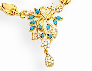 Golden Cast Leaf Necklace Pendant
