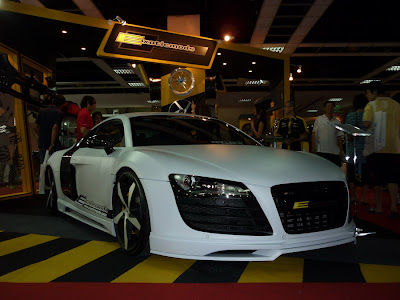 Matte White Audi R8