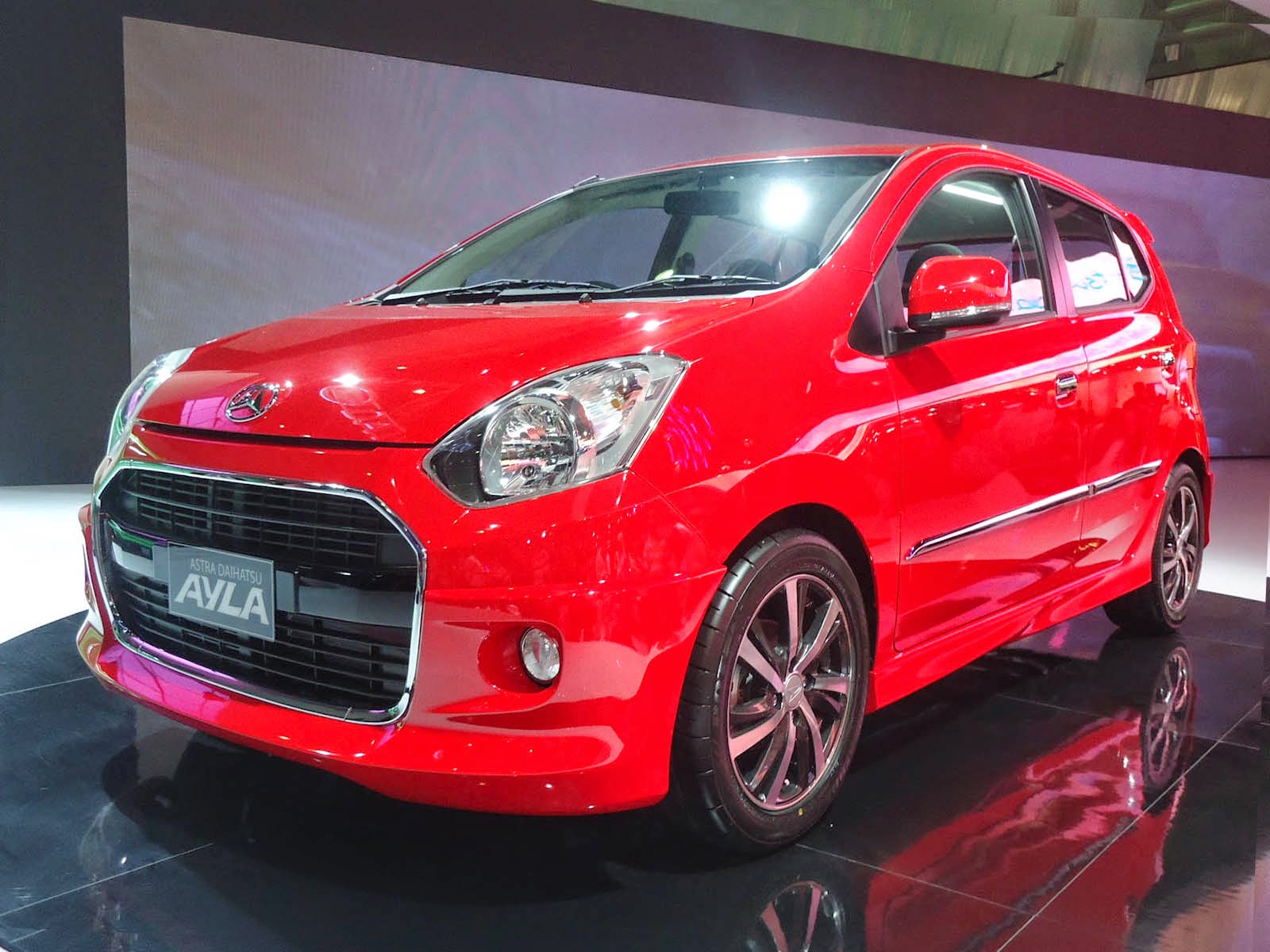 Gambar mobil daihatsu ayla - Gambar Gambar Mobil