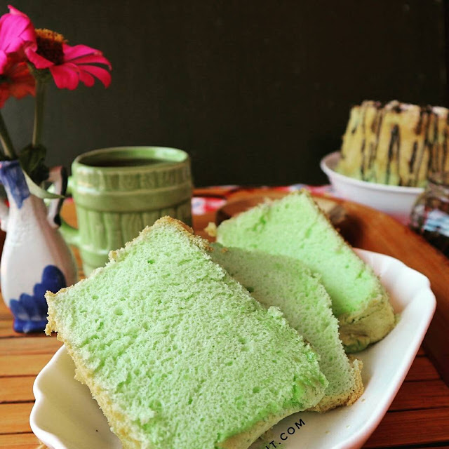 Chiffon cake pandan santan tintin rayner