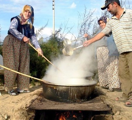 Köylerde Pekmez mesaisi başladı