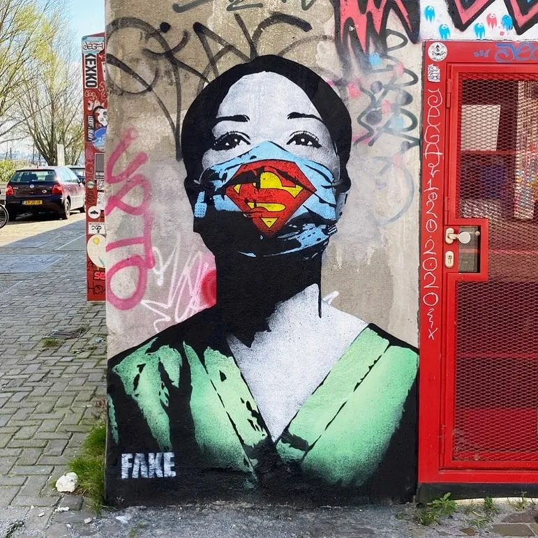 Super Nurse Mural Poster zum Ausdrucken und Aufhängen | Streetart des Tages