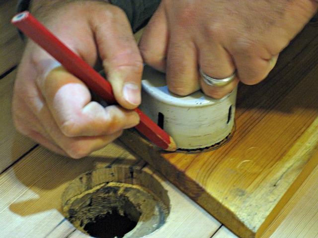 Measuring tracing hole pencil wood hardwood DIY