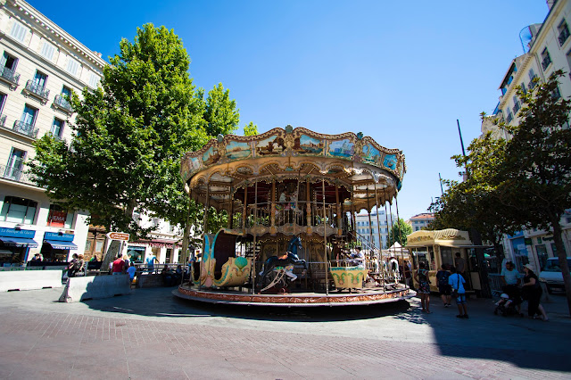 Place du marché des capucins-giostra