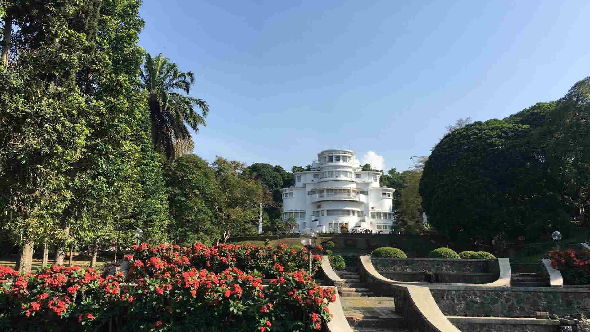 villa isola upi bandung
