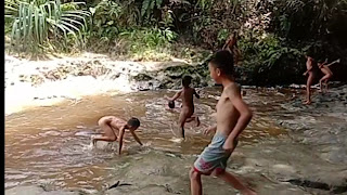 Permandian Sungai Aek Naoto Kecamatan Pangaribuan