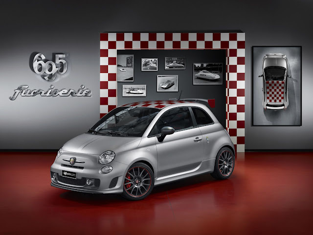 Abarth 695 fuoriserie 180 CV, in allestimento 'Record'