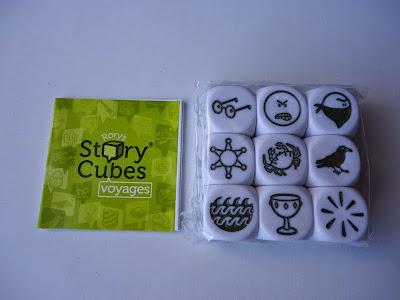 Folleto y dados de Rory's Story Cubes Voyages