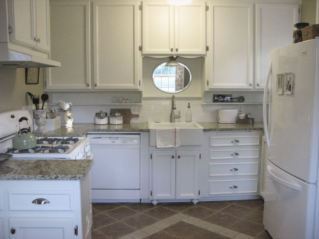 * Remodelaholic *: Beautiful White Kitchen; Before and After