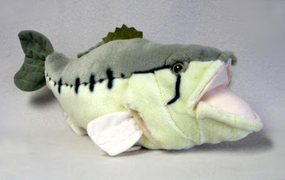 Tapir and Friends Animal Store (Realistic Stuffed Animals and Plastic  Animals): Plush Large Mouth Bass