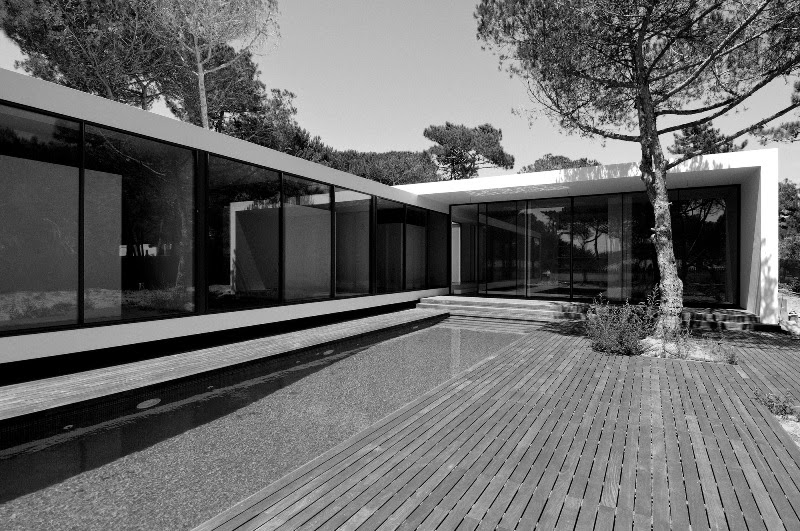 Casa en Praia Das Maçãs - Frederico Valsassina Arquitectos