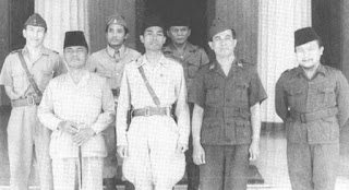 Gambar Pahlawan Nasional Urip Sumoharjo dan Kawan-Kawan