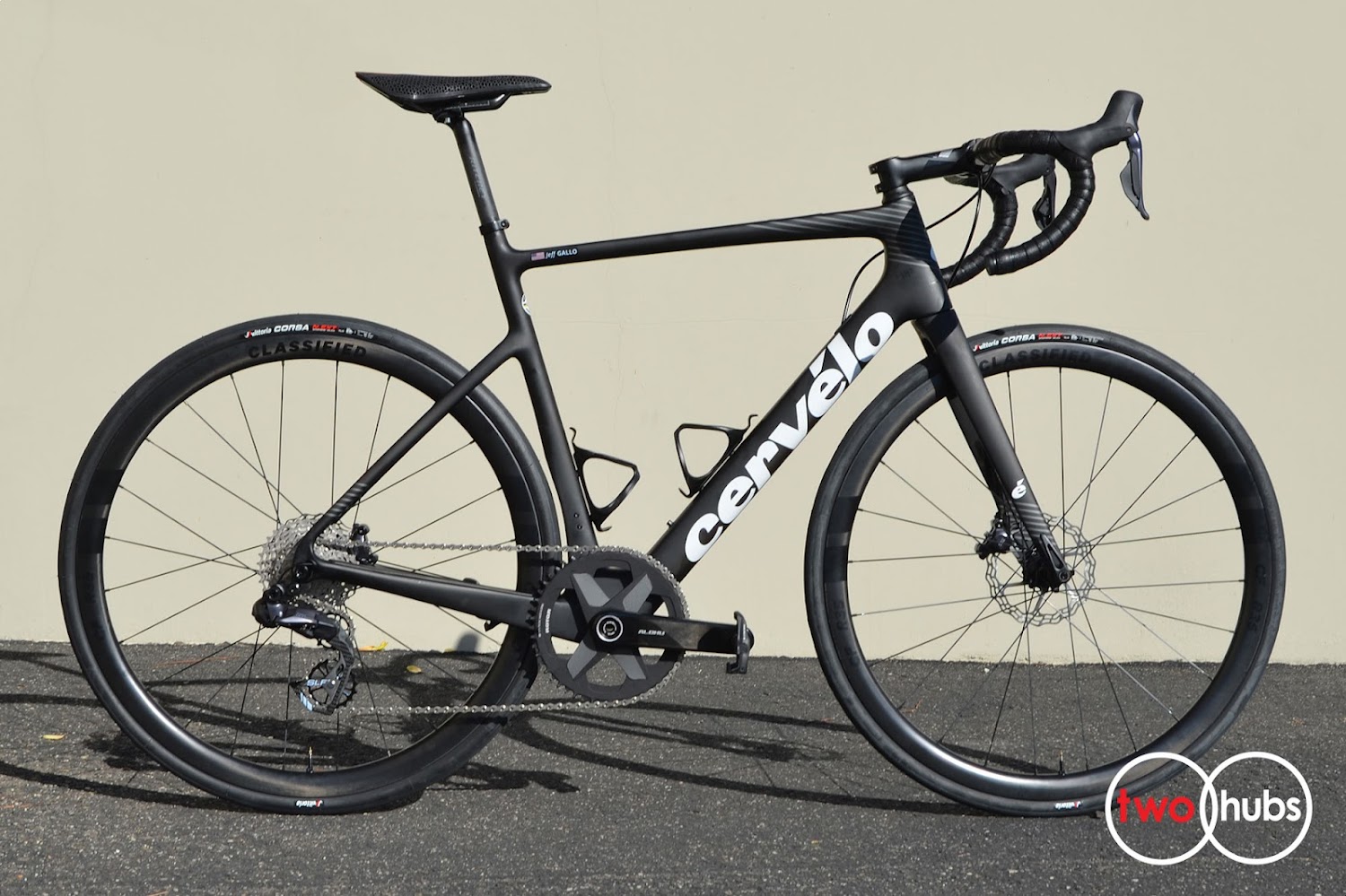 Cervelo Caledonia Shimano Ultegra R8170 Di2 Classified Powershift R35 road bike at twohubs.com