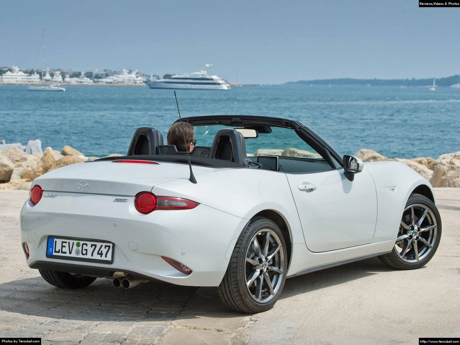 Hình ảnh xe ô tô Mazda MX-5 2016 & nội ngoại thất