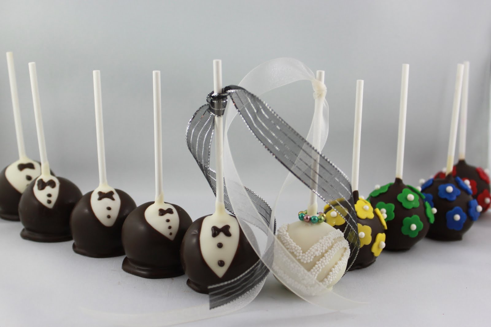 wedding cake pops bride and groom The Cake Bomb ~ Cake Pops For All Occasions