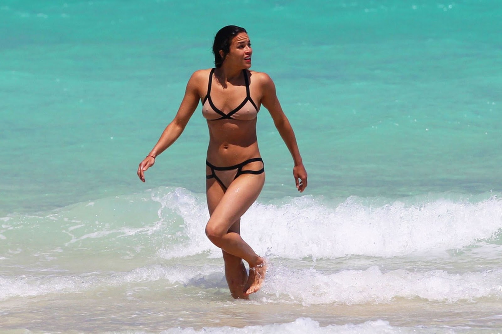 Fast and Furious Michelle Rodriguez’s Oops Nips in Beach Bikini Pics