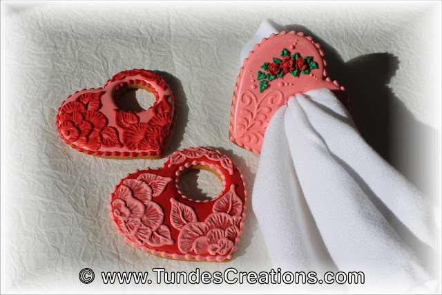 Valentine's napkin ring cookies by Tunde Dugantsi