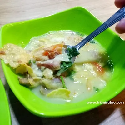 soto betawi di Bandung