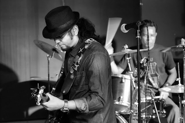 Jim Ankan Deka and Vicky Mahanta of Voodoo Child at The Warehouse on Feb 14, 2015