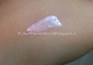 Icing Lip Gloss Frosty Pink - swatch