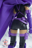 MAFEX Huntress (Batman: Hush Ver.) 10