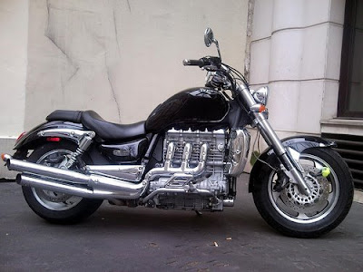 Triumph Rocket, Triumph, motorcycle