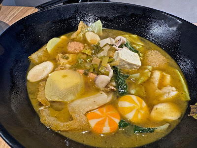 Gong Yuan Ma La Tang (宫源麻辣烫), pickled vegetable soup