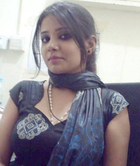 sweet Indian real girl photo,  real indian girl pic