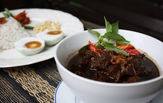 cara memasak rawon daging, cara memasak rawon yang lezat, cara membuat rawon ayam, cara membuat rawon enak, cara membuat rawon jawa timur, cara membuat rawon sapi, cara membuat rawon setan, 