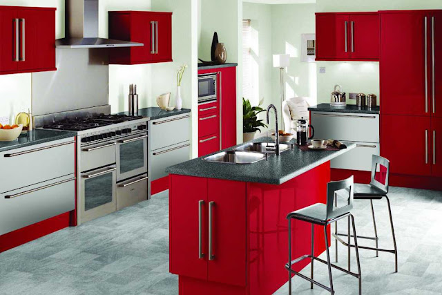 lemari dapur warna hitam merah 