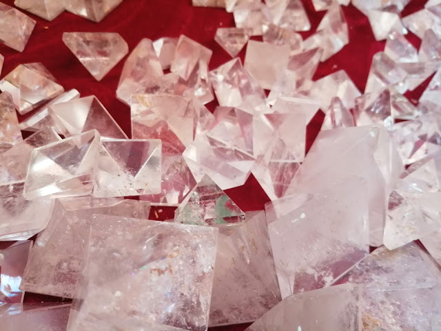 pyramid shape crystals