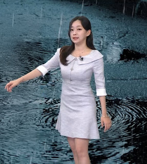 20250620 강아랑 기상캐스터 화이트그레이 원피스 치마