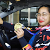 Hidilyn Diaz receives her brand-new gold Kia Stonic 