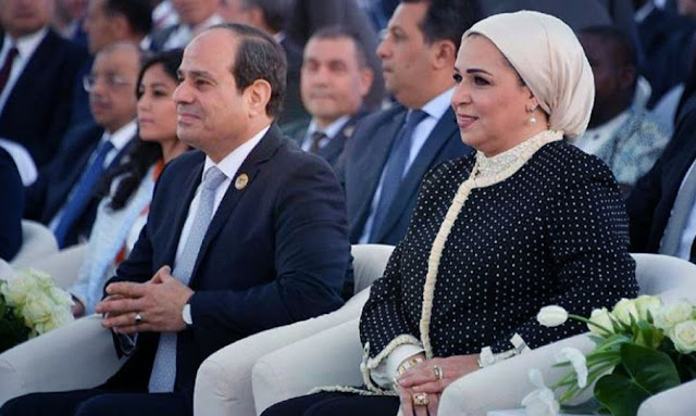 عبد الفتاح السيسي و زوجته