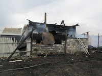 Общая площадь пожара составила 92 кв. метра огнём повреждены баня и частный жилой дом.