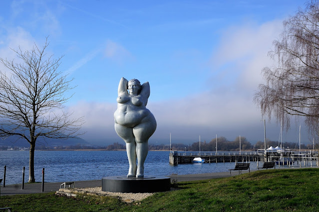 estatua obesidad