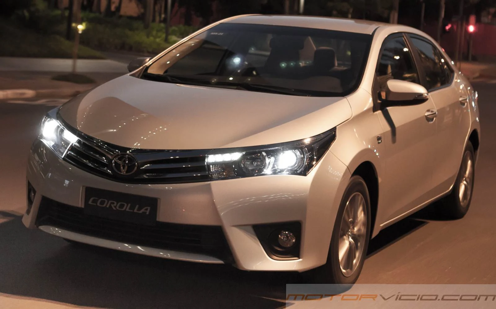 carro Corolla Toyota 2015