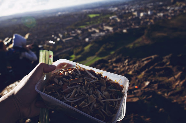 arthurs-seat-holyrood-park-edinburgh-scotland