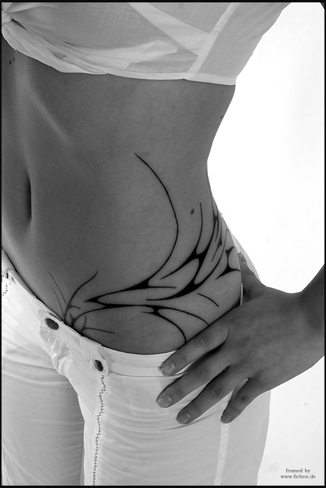 3d tattoos for girls. tattoos for girls on hip