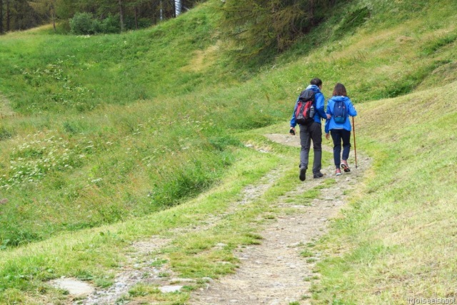 Along the Hängebrückenweg (Furi Suspension Bridge Trail) near Furi