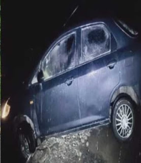 बद्रीनाथ हाईवे पर कार अनियंत्रित हो खाई की और लटकी खाई में गिरे चालक का अता पता नहीं बद्रीनाथ से लौट महाराष्ट्र जा रहे थे पति  पत्नी