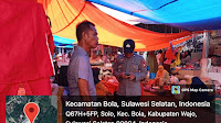 Personil Polsek Bola Polres Wajo Patroli Dialogis dan PAM di Pasar Tradiaional Solo