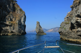 speed boat ride to Capri, Italy