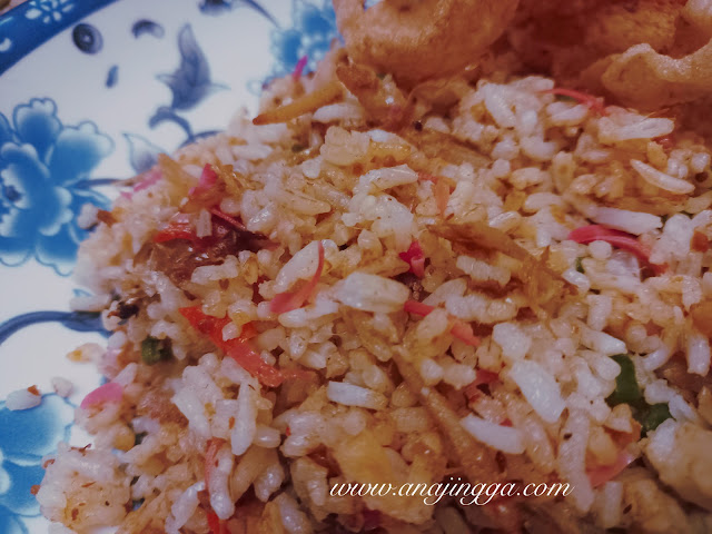 resepi nasi goreng kerabu, serunding ikan