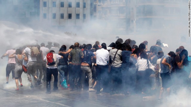 turkey_demonstrations_instabul_20130601_06.jpg